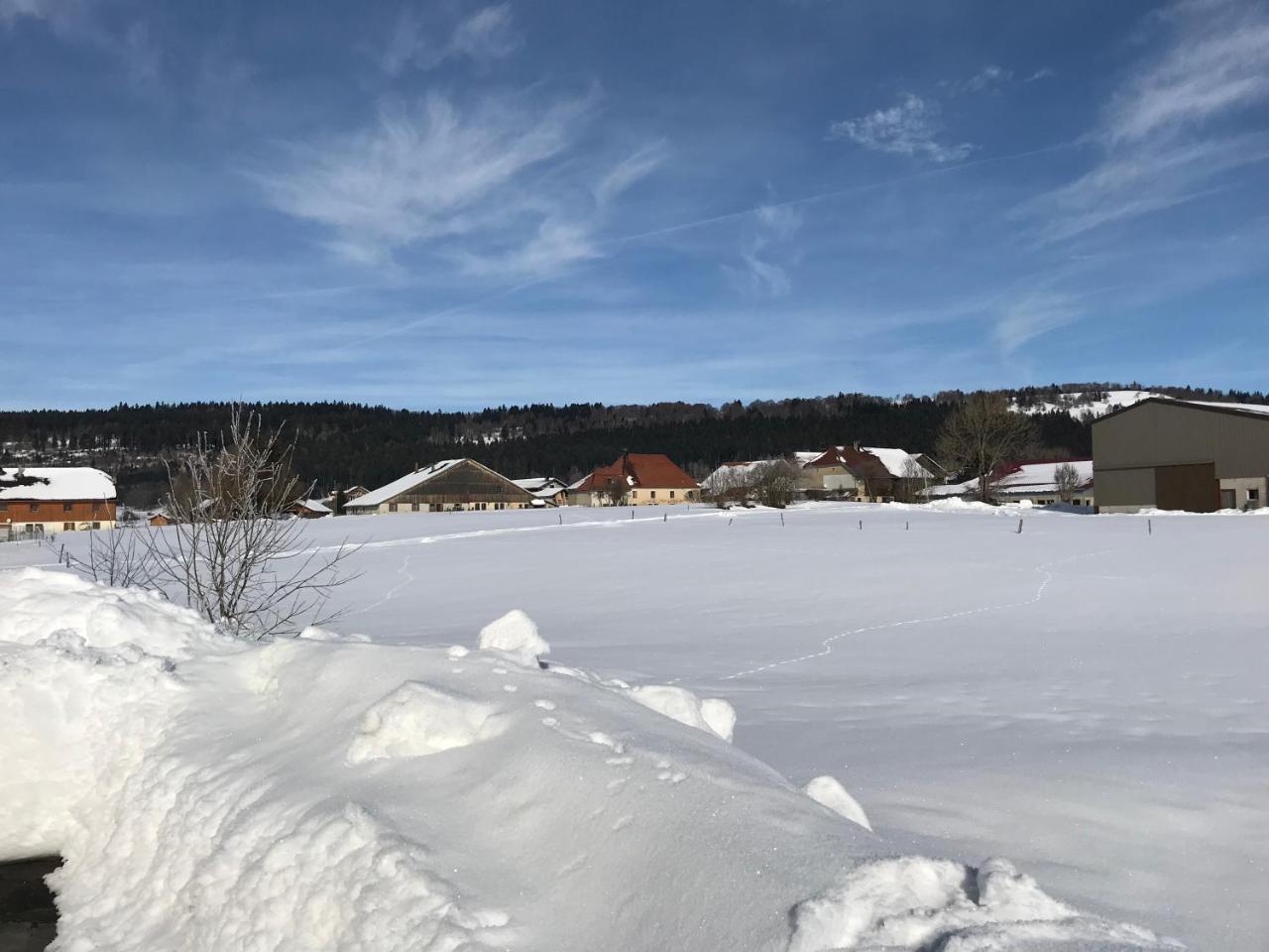 Chambres D'Hotes - Les Dolines La Chaux  Bagian luar foto
